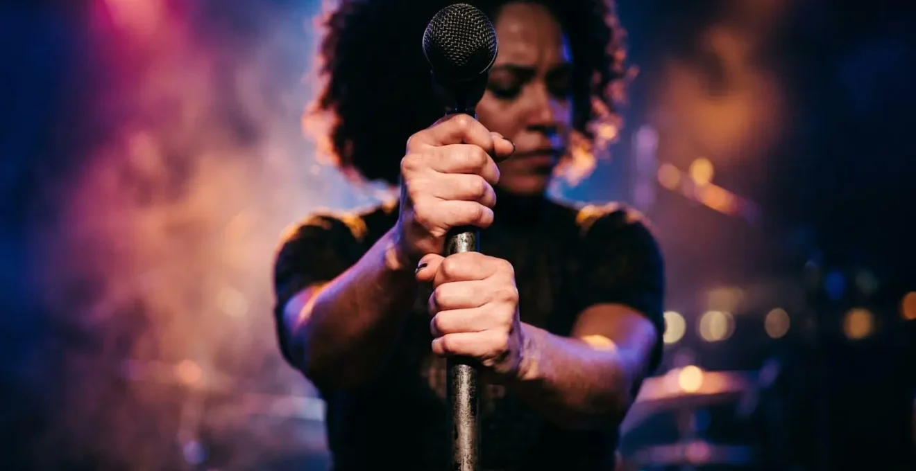 Dramatic representation of narrative structure and tension in rock opera second act